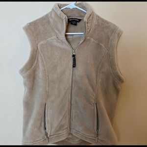 Avalanche Fuzzy Fleece Tan Vest Large